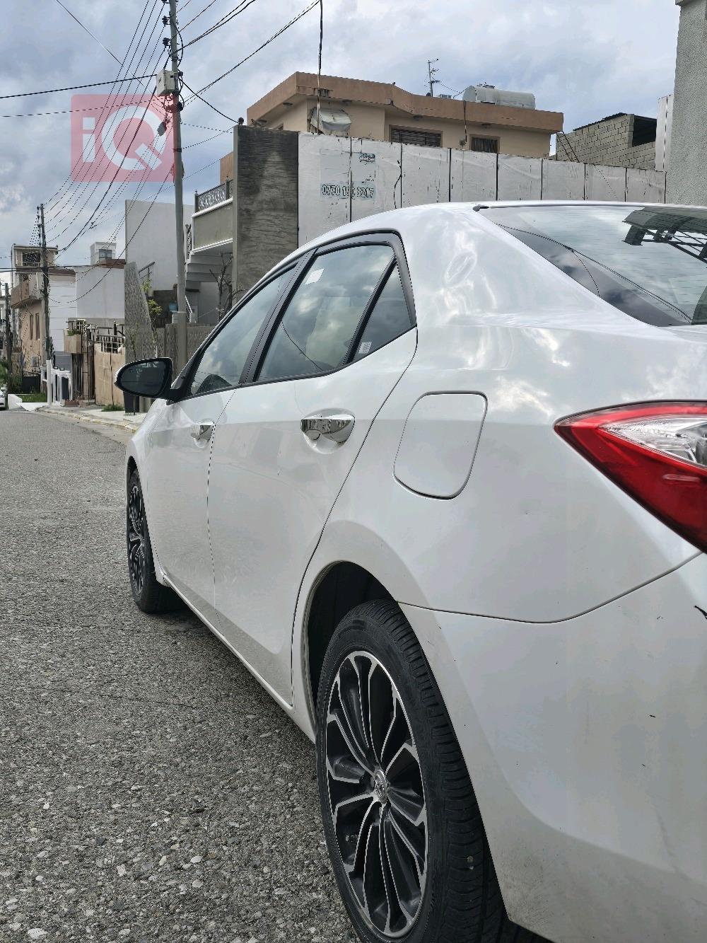 تويوتا كورولا